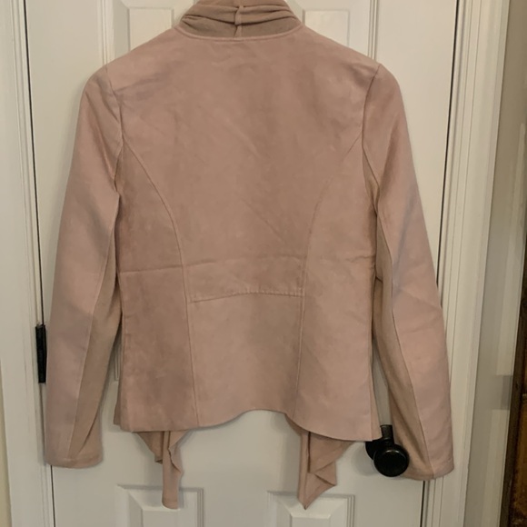 Faux suede drape front blazer - Picture 6 of 9